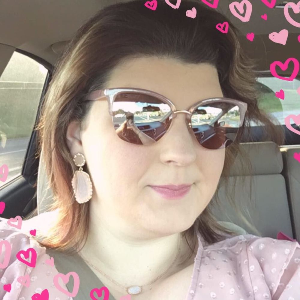 Meet your Posher, Ashley